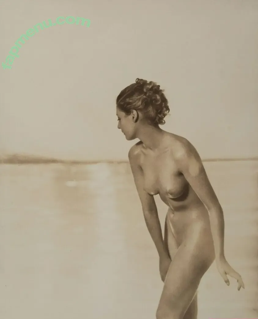 Rosalind nude photo #0045 (Rosalind)