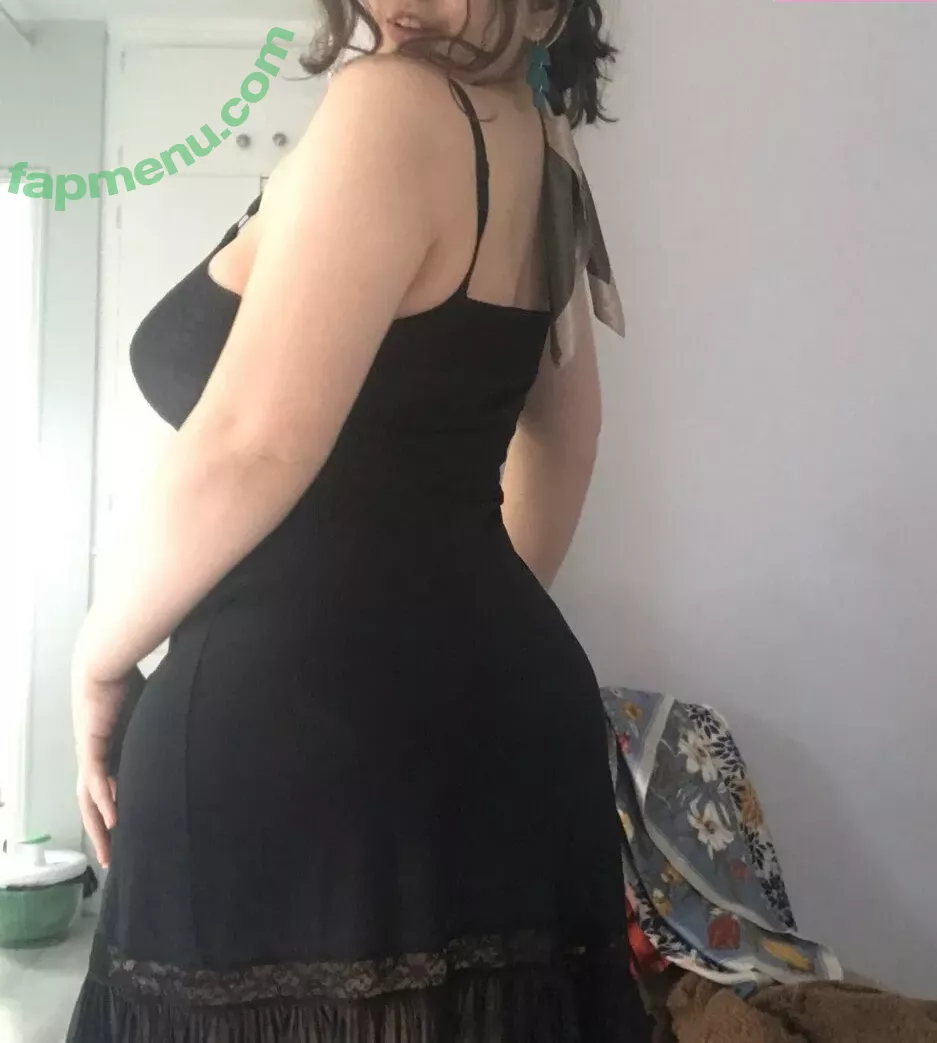 Rosaline Magdalene nude photo #0037 (marleymagdalene / rose_gallene / rosegallene)
