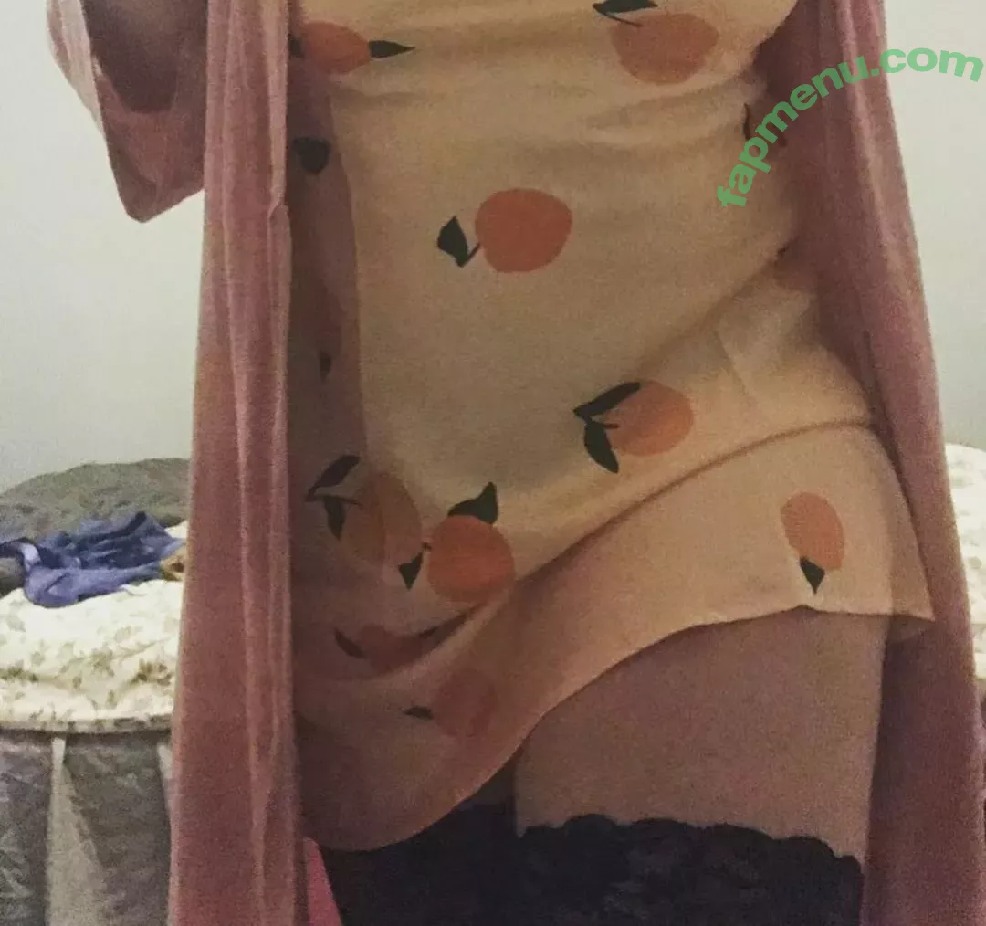 Rosaline Magdalene nude photo #0135 (marleymagdalene / rose_gallene / rosegallene)
