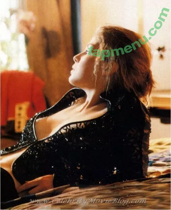 Rosamund Pike nude photo #0028 (mspike)