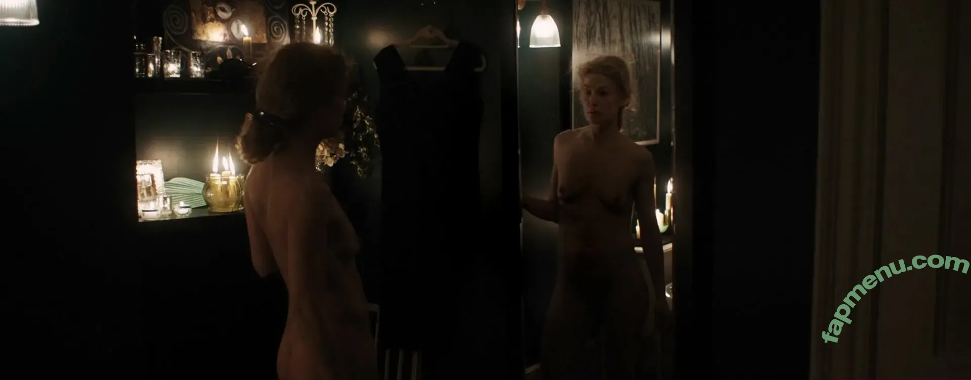 Rosamund Pike nude photo #0211 (mspike)