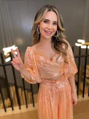 Rosanna Pansino / rosannapansino nude photo #0068