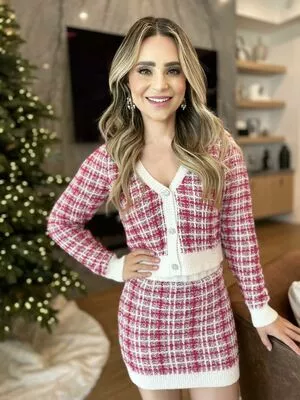 Rosanna Pansino / rosannapansino nude photo #0095