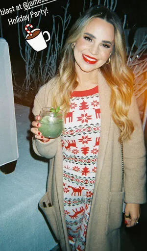 Rosanna Pansino / rosannapansino nude photo #0103