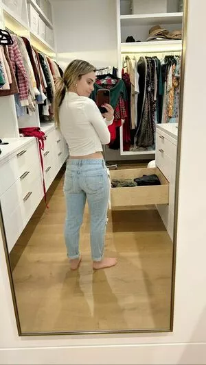 Rosanna Pansino / rosannapansino nude photo #0111