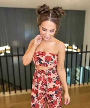 Rosanna Pansino / rosannapansino nude photo #0128