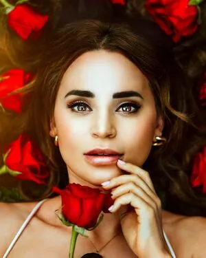 Rosanna Pansino / rosannapansino nude photo #0150