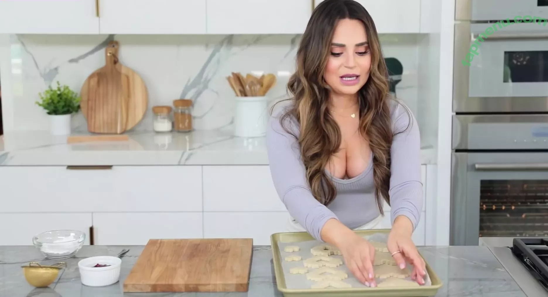 Rosanna Pansino nude photo #0008 (rosannapansino)