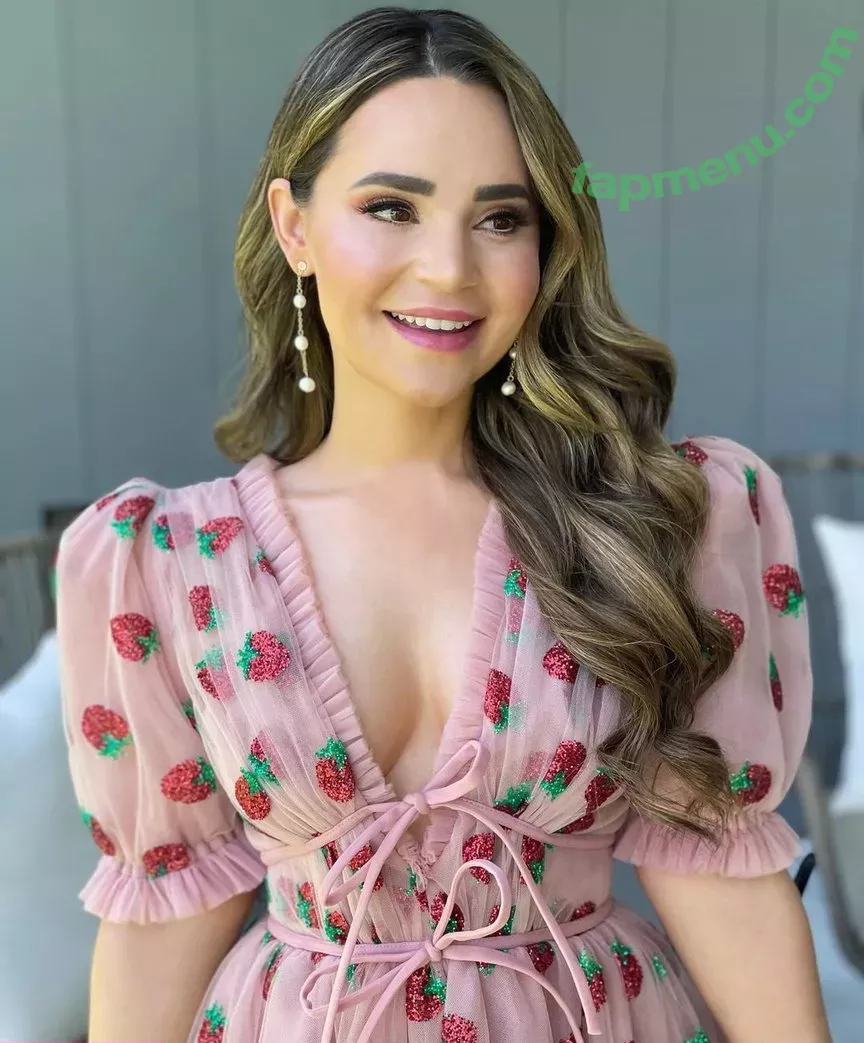 Rosanna Pansino nude photo #0020 (rosannapansino)