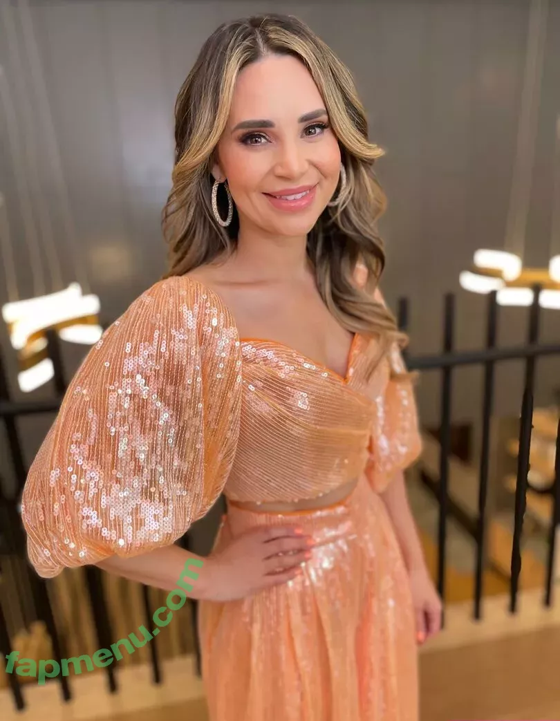 Rosanna Pansino nude photo #0070 (rosannapansino)