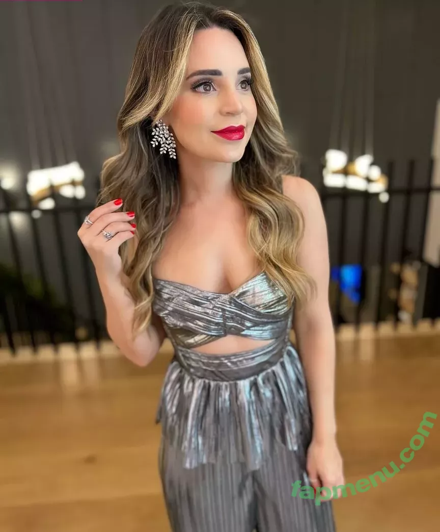 Rosanna Pansino nude photo #0105 (rosannapansino)