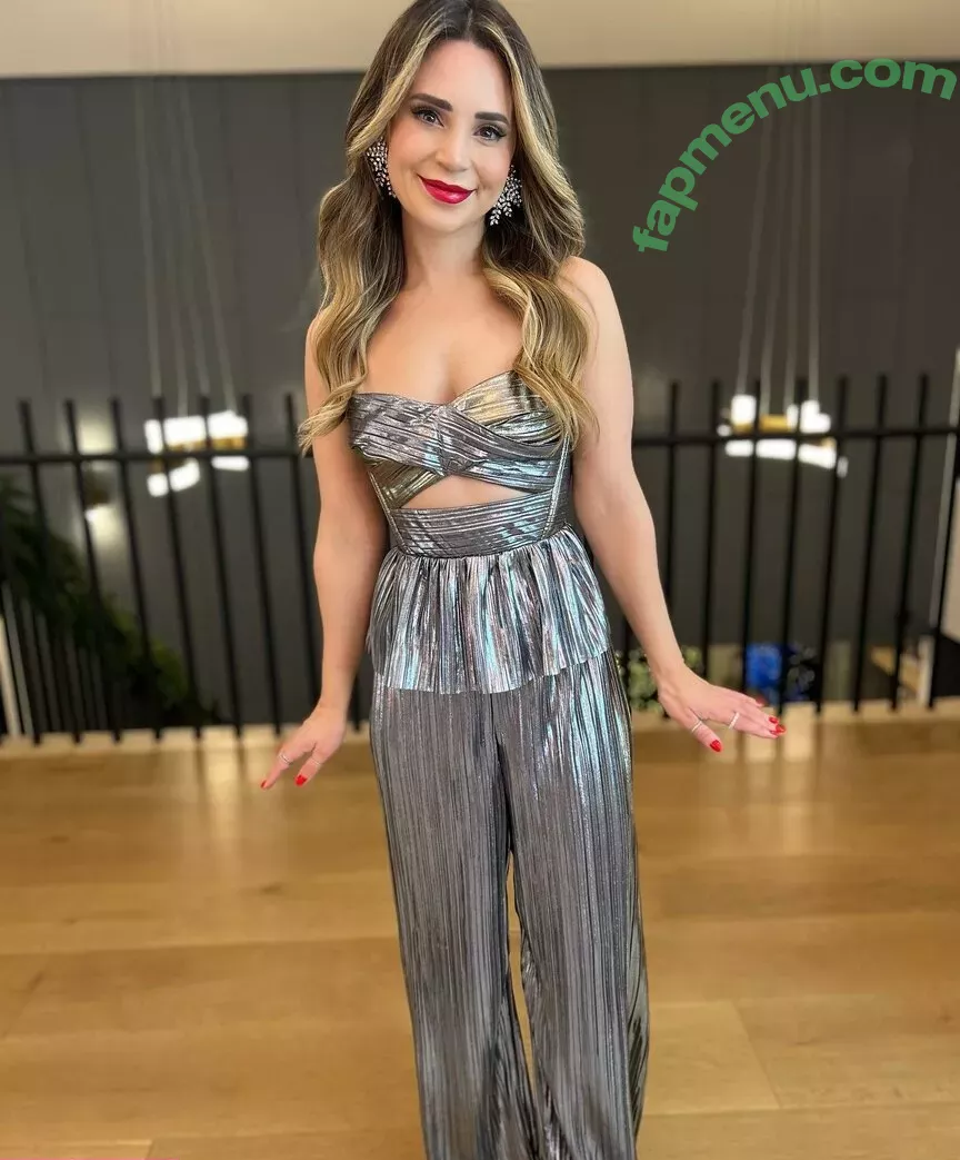 Rosanna Pansino nude photo #0106 (rosannapansino)