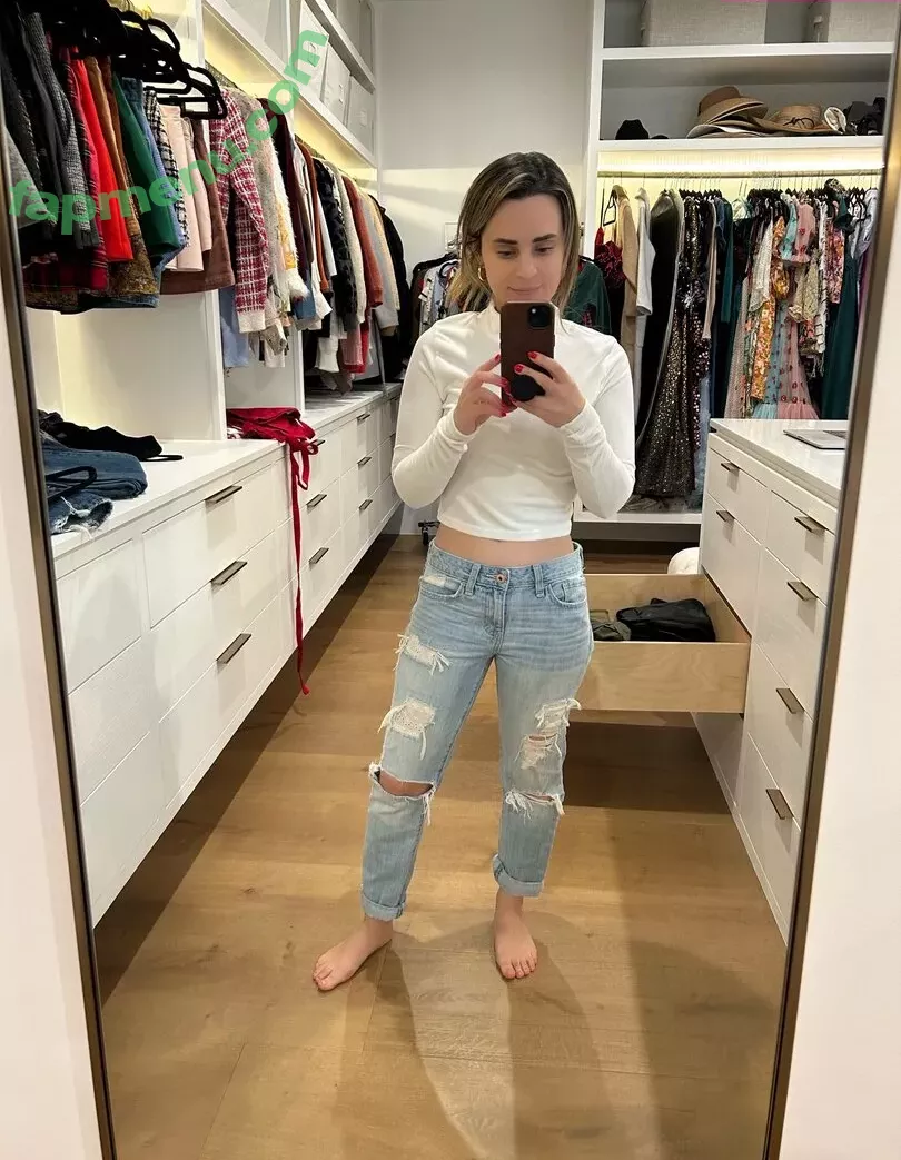 Rosanna Pansino nude photo #0110 (rosannapansino)