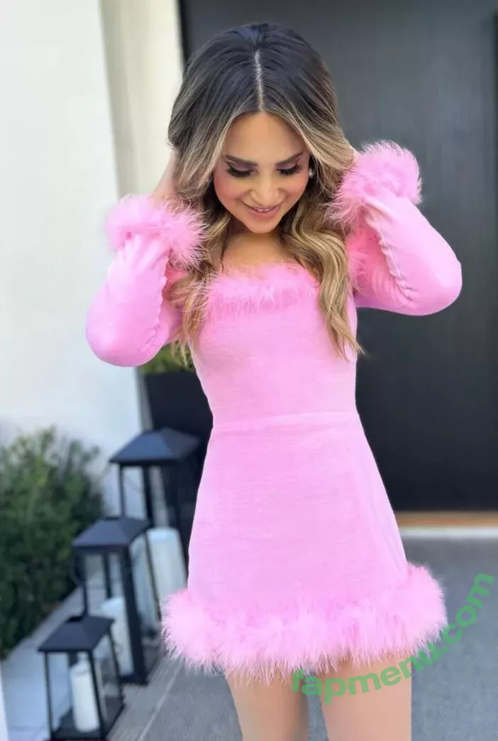 Rosanna Pansino nude photo #0124 (rosannapansino)