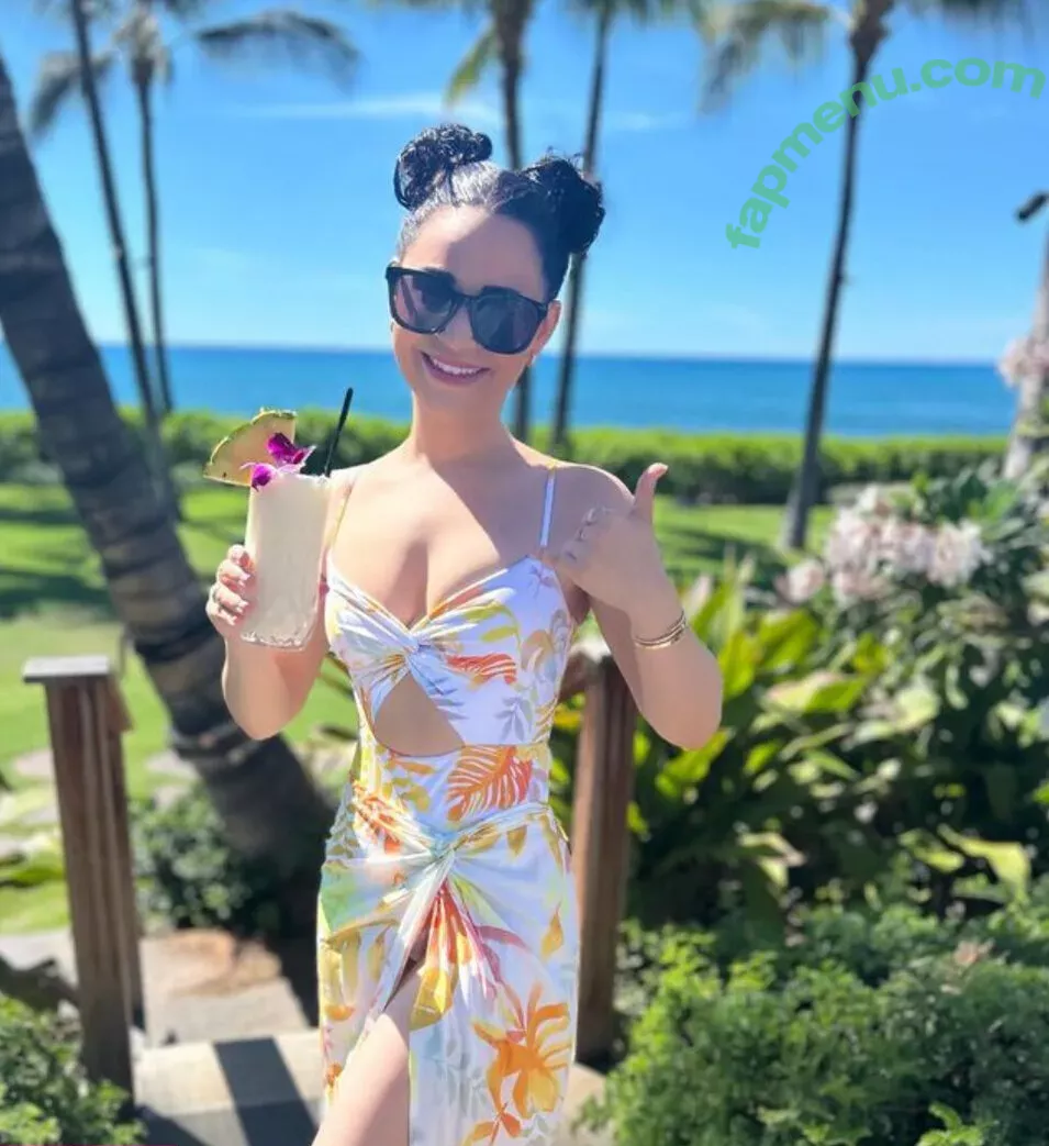 Rosanna Pansino nude photo #0330 (rosannapansino)