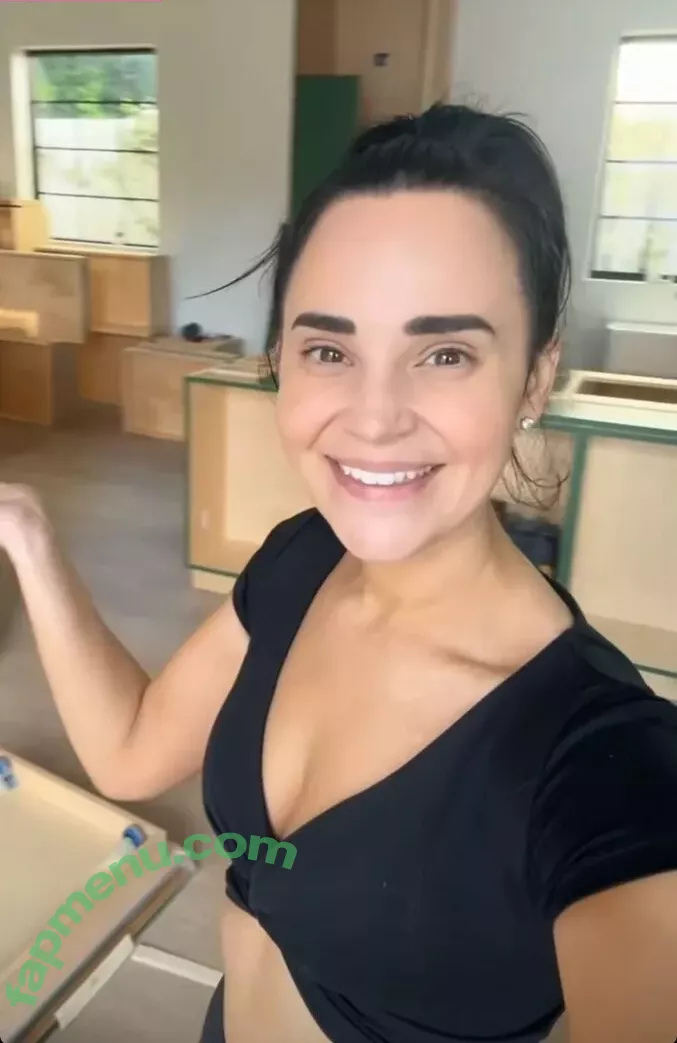 Rosanna Pansino nude photo #0406 (rosannapansino)