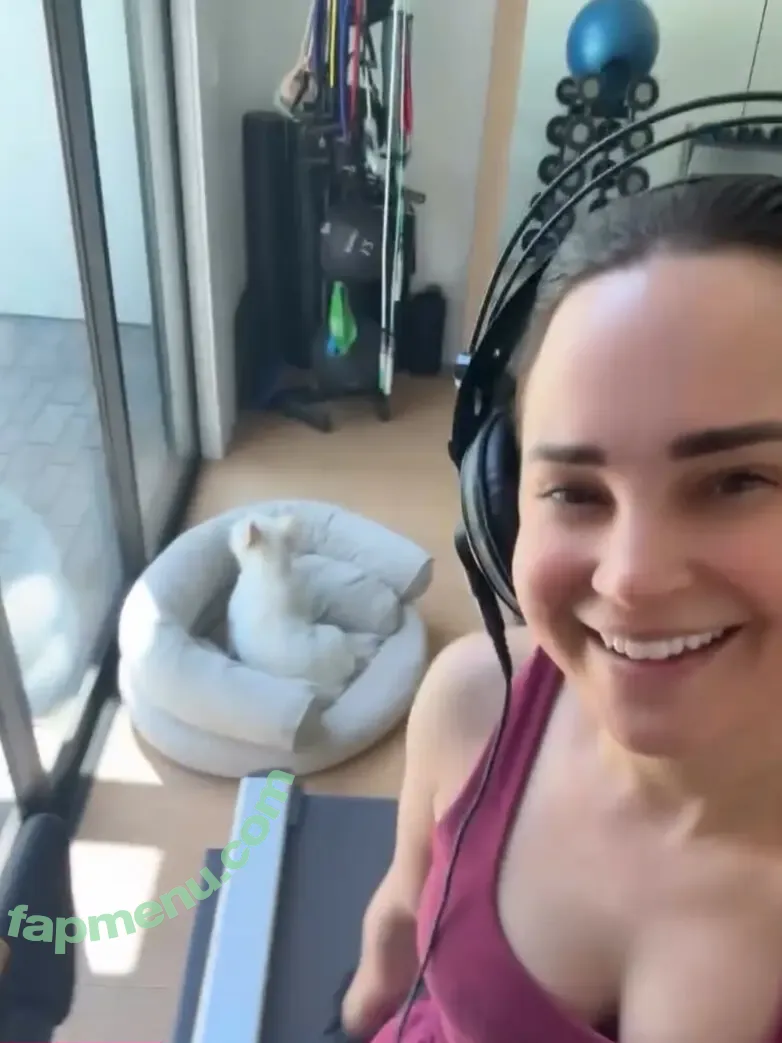 Rosanna Pansino nude photo #0637 (rosannapansino)