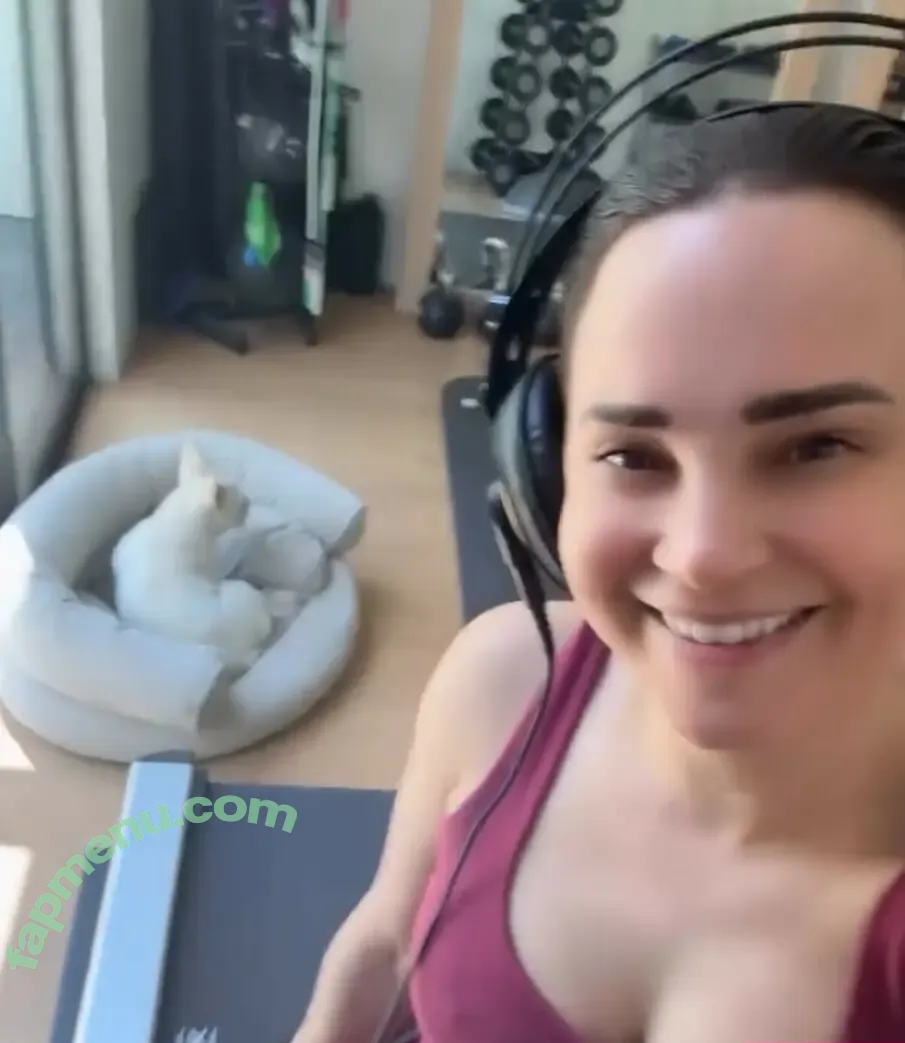 Rosanna Pansino nude photo #0638 (rosannapansino)