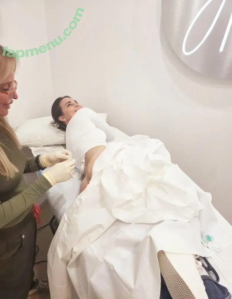 Rosanna Pansino nude photo #0664 (rosannapansino)