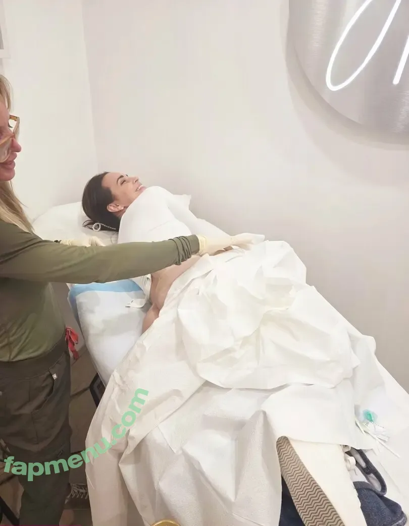 Rosanna Pansino nude photo #0665 (rosannapansino)