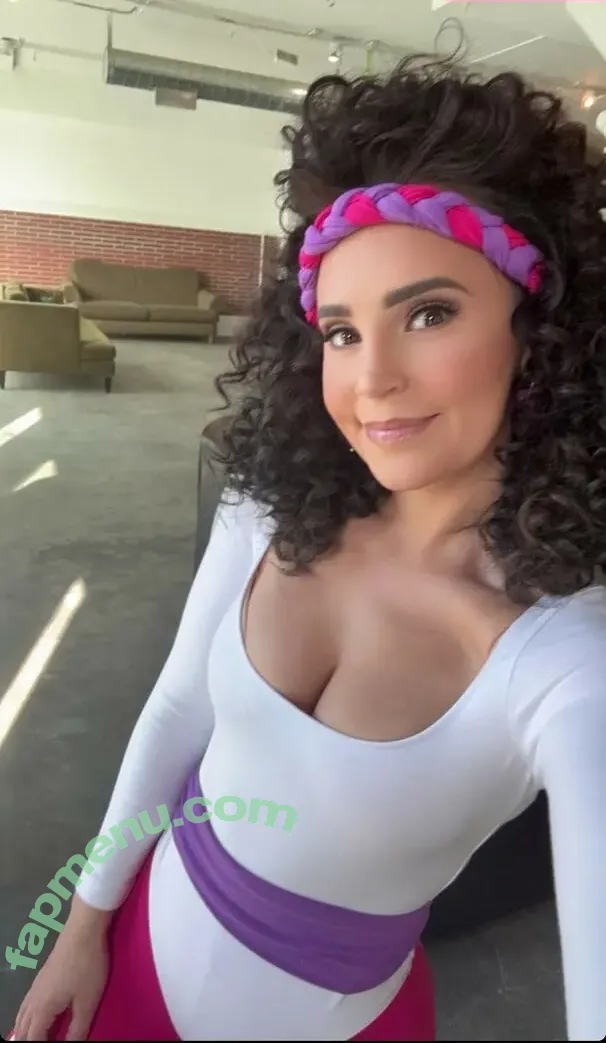Rosanna Pansino nude photo #0700 (rosannapansino)