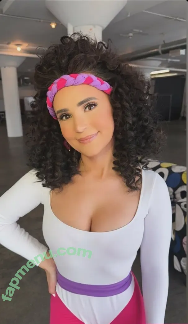 Rosanna Pansino nude photo #0701 (rosannapansino)