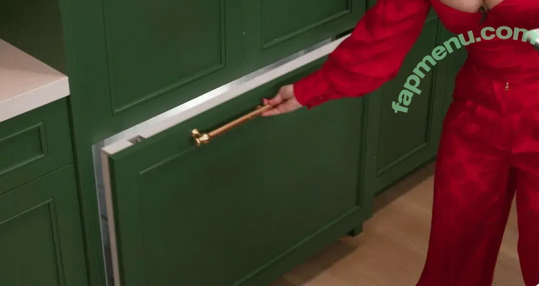 Rosanna Pansino nude photo #0719 (rosannapansino)