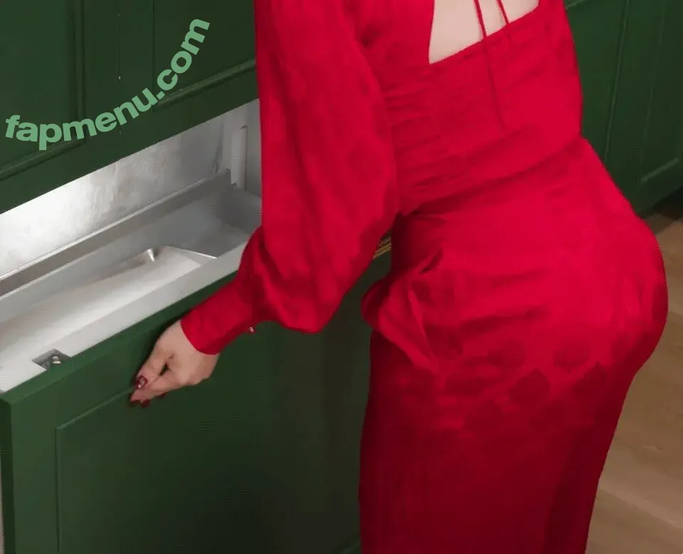 Rosanna Pansino nude photo #0720 (rosannapansino)