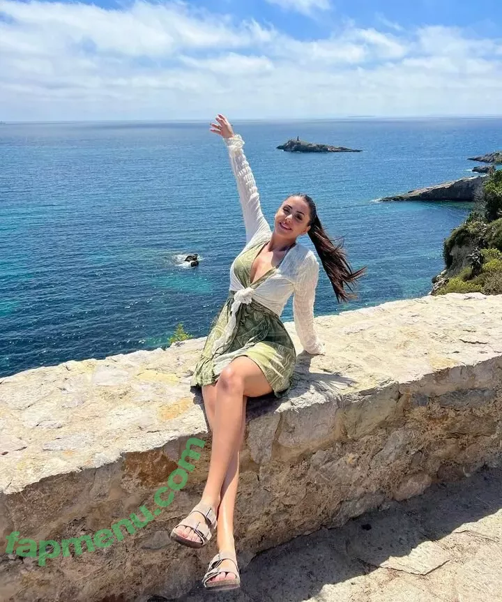 Rosario Matew nude photo #0196 (rosariomatew)