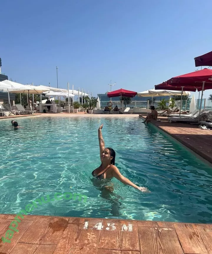 Rosario Matew nude photo #0298 (rosariomatew)