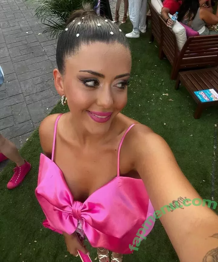 Rosario Matew nude photo #0310 (rosariomatew)