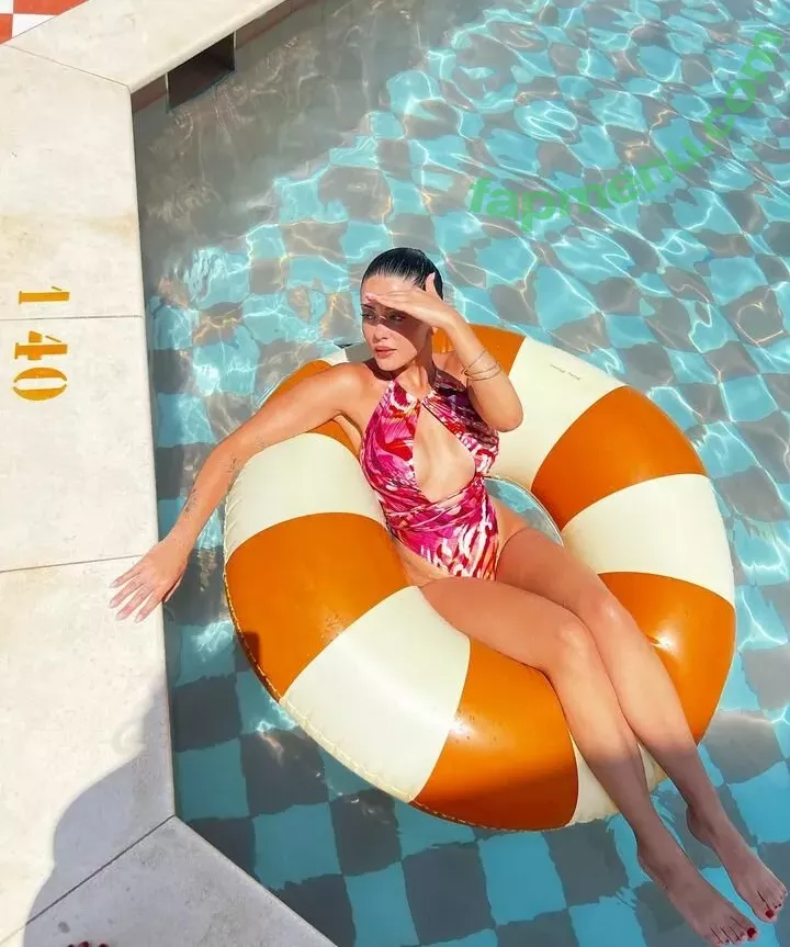 Rosario Matew nude photo #0322 (rosariomatew)