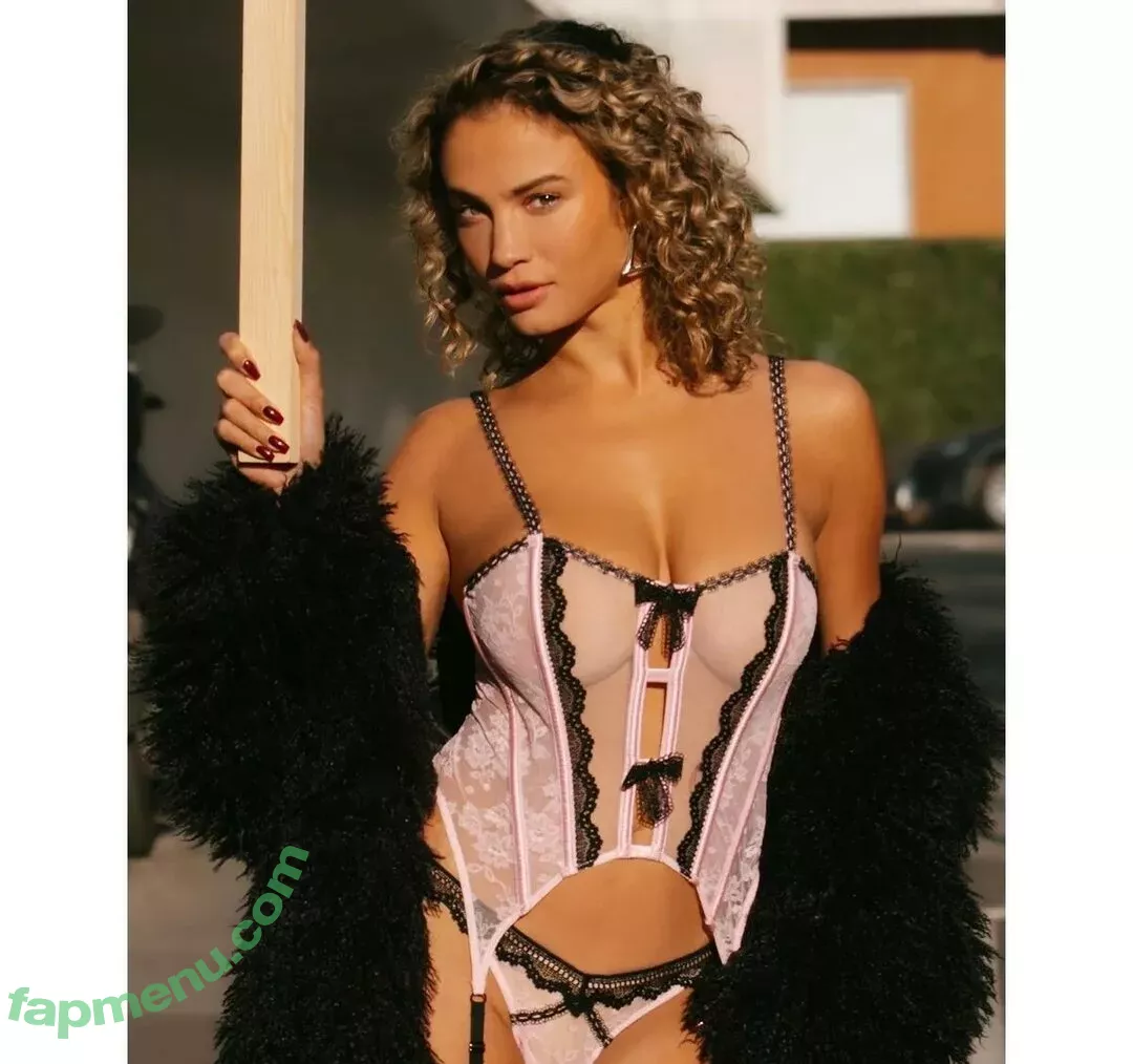 Rose Bertram Model nude photo #0222 (SI Swimsuit / rose_bertram)