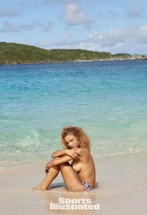 Rose Bertram / rose_bertram nude photo #0064