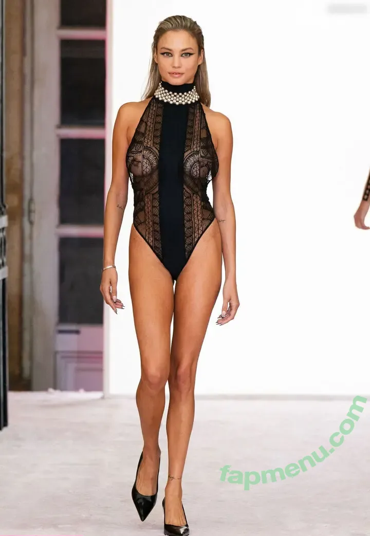 Rose Bertram nude photo #0239 (rose_bertram)