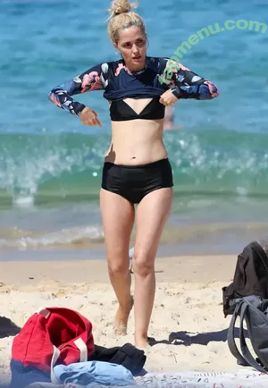 Rose Byrne / fullyrosebyrne nude photo #0388