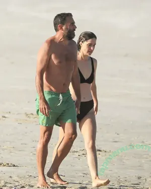 Rose Byrne / fullyrosebyrne nude photo #0429