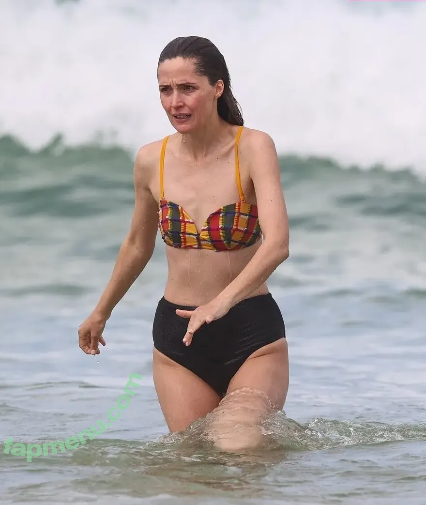 Rose Byrne nude photo #0205 (fullyrosebyrne)