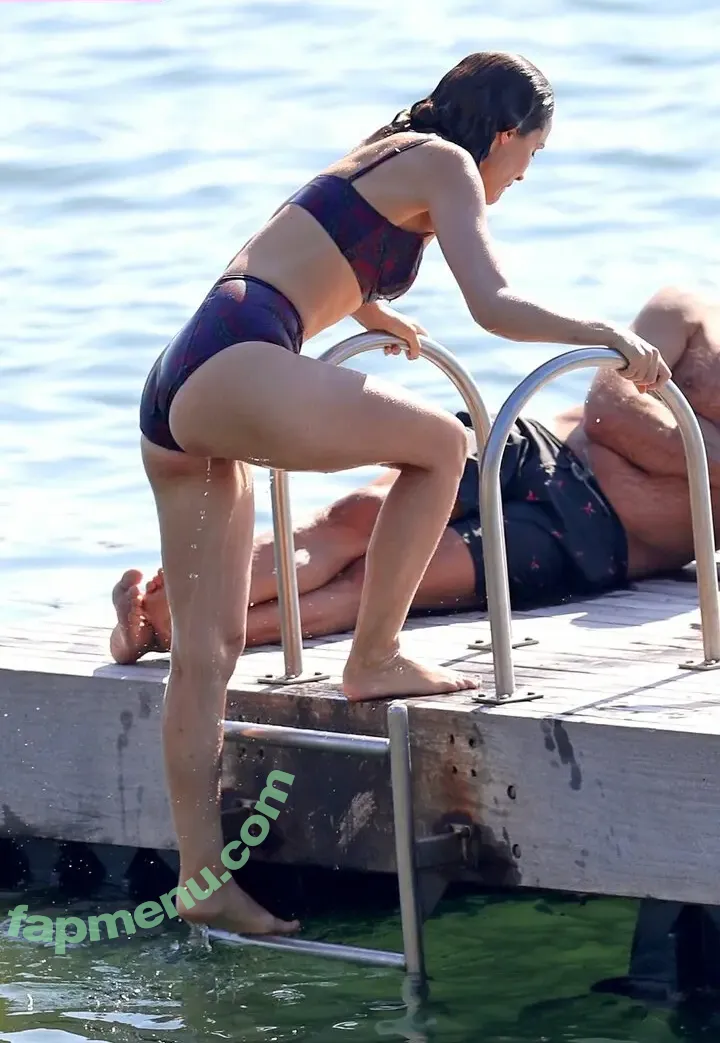 Rose Byrne nude photo #0292 (fullyrosebyrne)