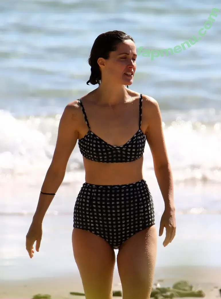 Rose Byrne nude photo #0316 (fullyrosebyrne)