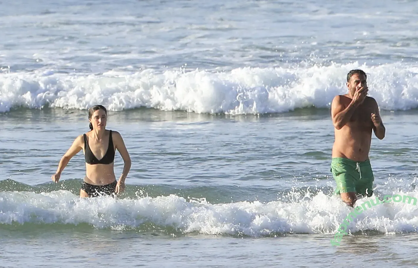 Rose Byrne nude photo #0423 (fullyrosebyrne)