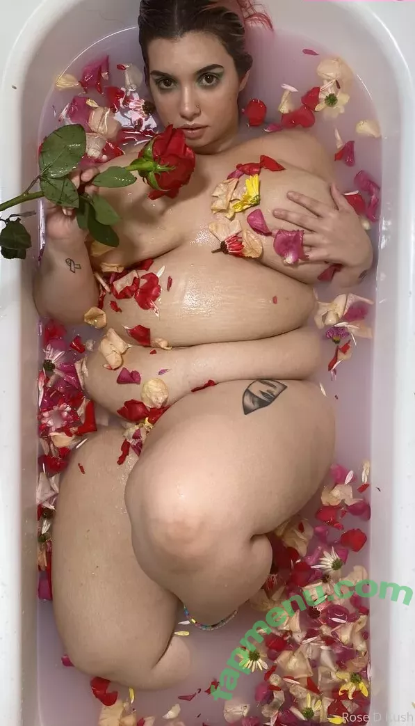 rose_d_kush nude photo #0011 (rosedkush__)