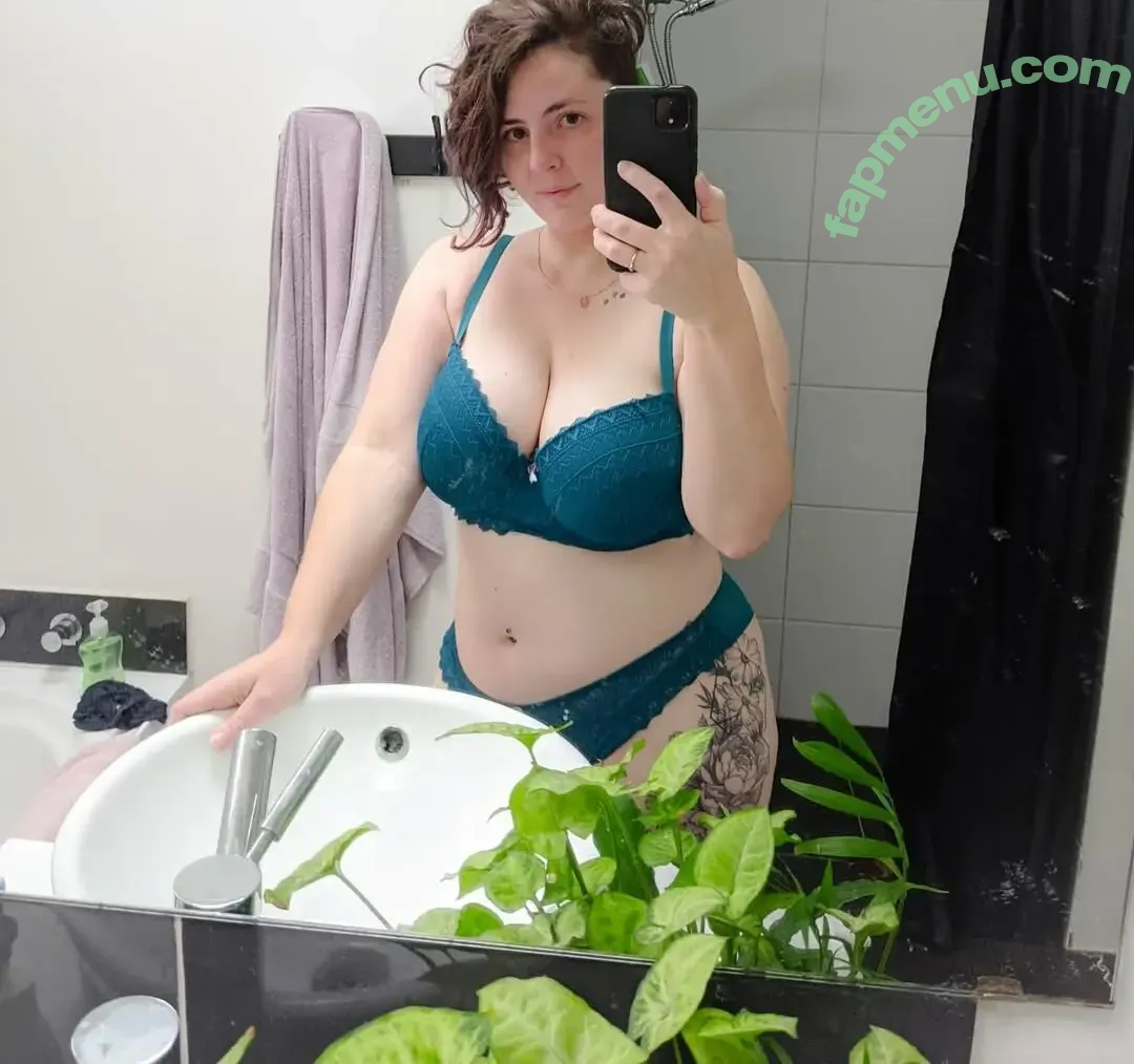 Rose Taylor nude photo #0036 (Rose.taylor_sgh / rose.taylor.x)