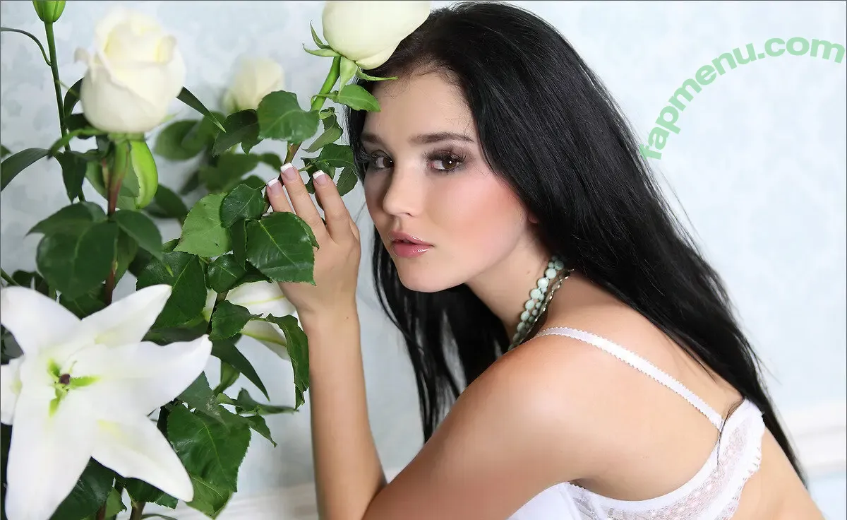 Rose White nude photo #0006 (Rose White)