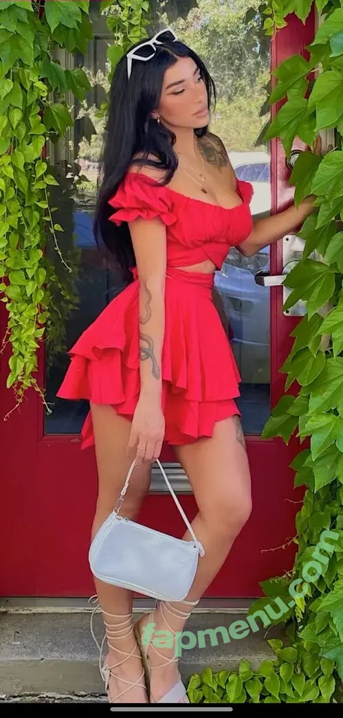 Rose Zara nude photo #0008 (cupofchaii / cupofchaiii / rose.zara)
