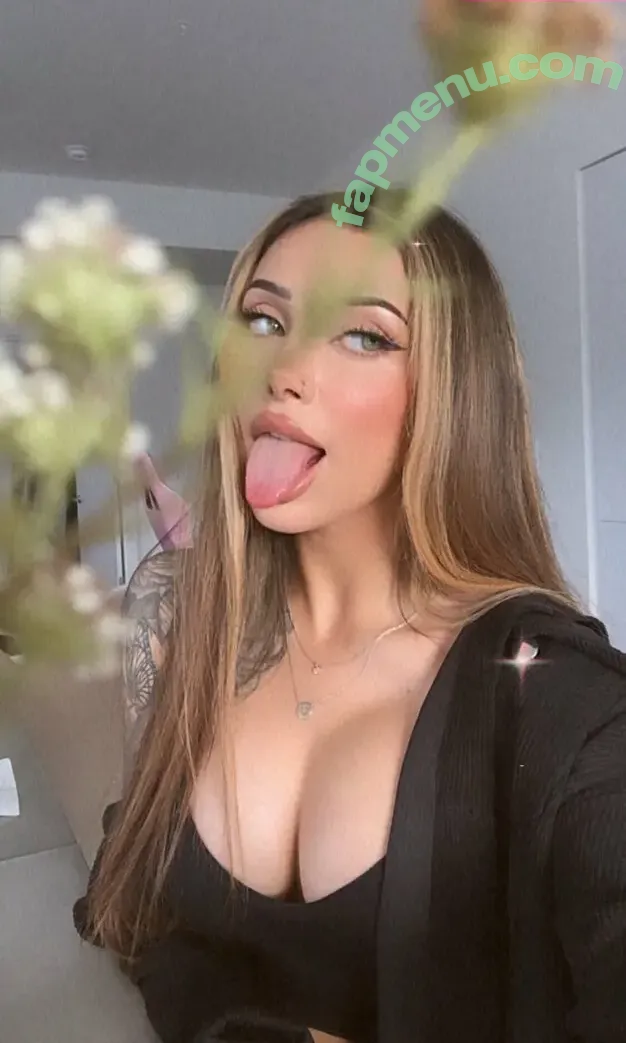Rose Zara nude photo #0042 (cupofchaii / cupofchaiii / rose.zara)