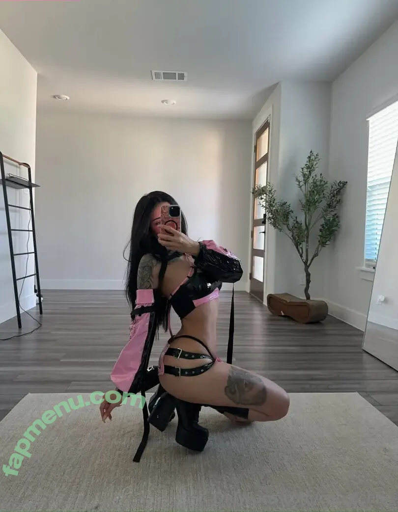 Rose Zara nude photo #0004 (cupofchaii / cupofchaiii / rose.zara)