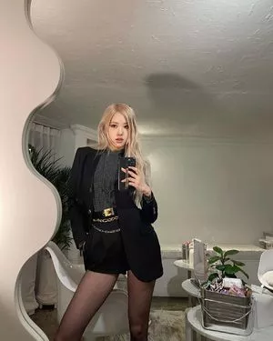 Rosé / Blackpink / rose477 / roses_are_rosie / theroseblissss nude photo #0036