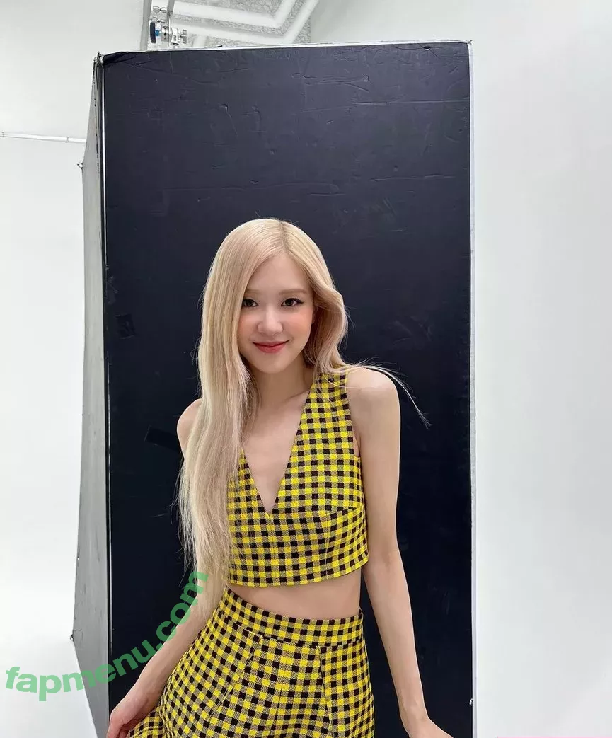 Rosé nude photo #0017 (Blackpink / rose477 / roses_are_rosie / theroseblissss)