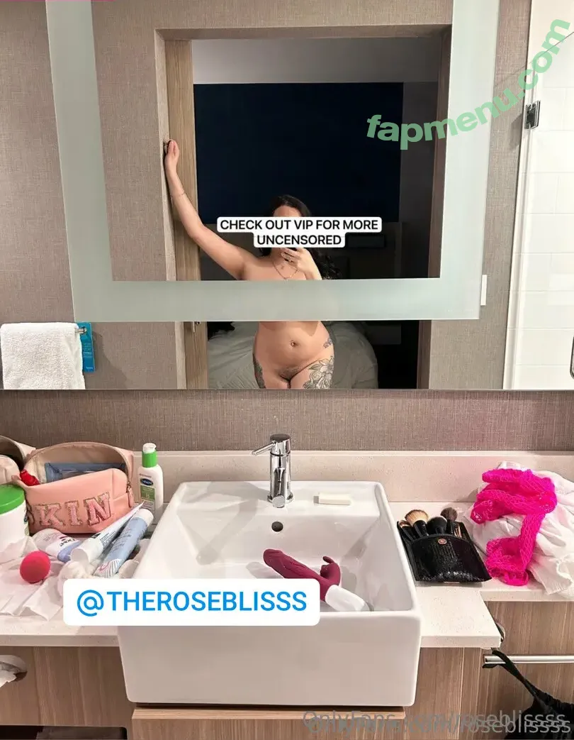 roseblissss nude photo #0025 (roseblissss)